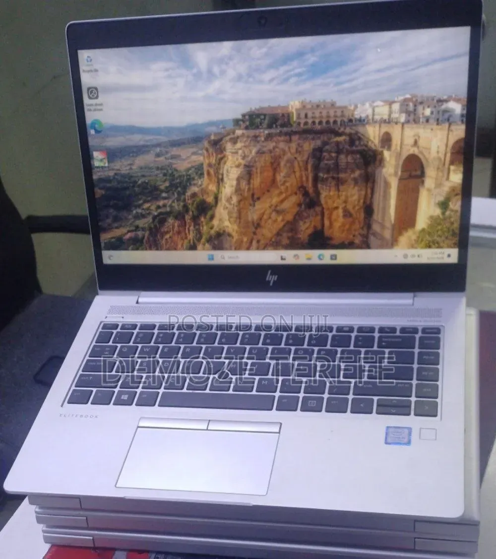 New Laptop HP EliteBook 840 G5 8GB Intel Core i5 SSD 512GB