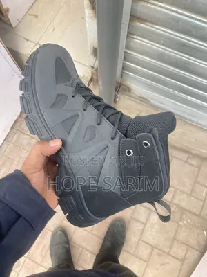 Men's Rugged High-Top Tactical Combat Boots