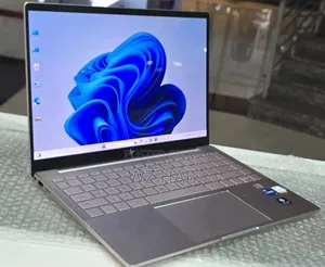 New Laptop HP Pavilion 14 16GB Intel Core i7 SSD 1T