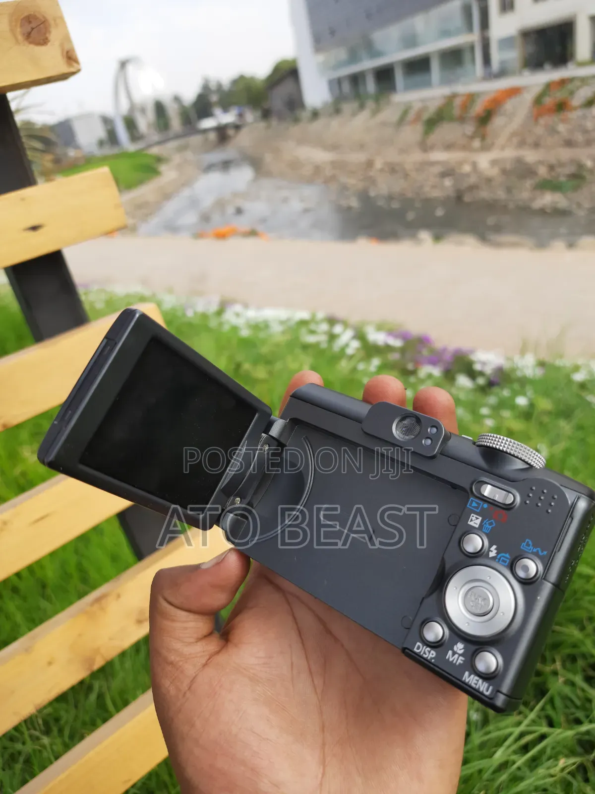 Canon Powershot A640, Powershot a-Series 10.0-Megapixel Resolution.