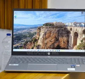 New Laptop HP Stream Notebook 16GB Intel Core i7 SSD 1T