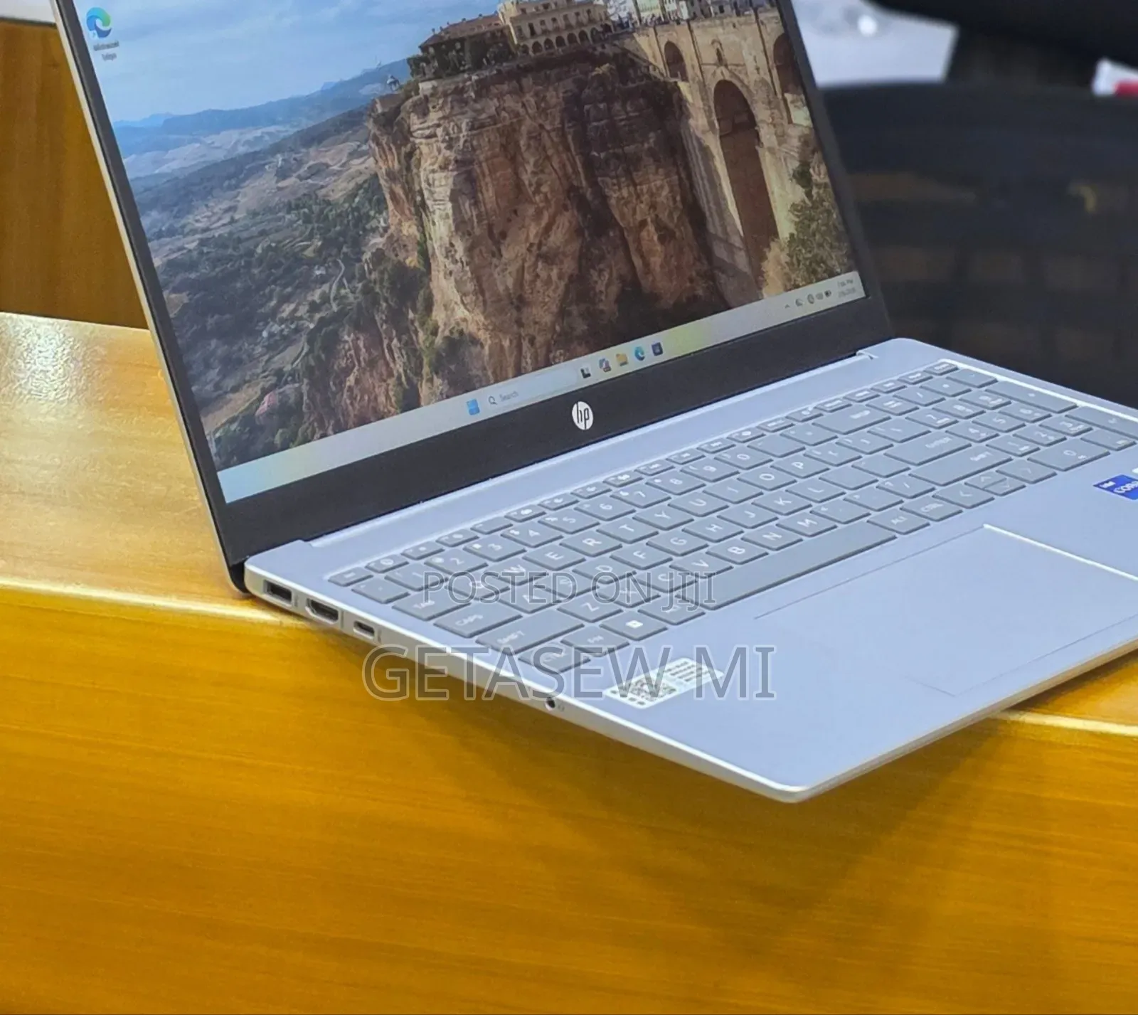 New Laptop HP Stream Notebook 16GB Intel Core i7 SSD 1T