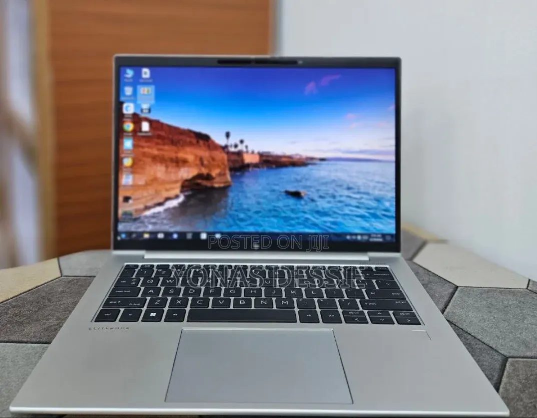 New Laptop HP EliteBook 845 G10 16GB AMD Ryzen 5 SSD 512GB