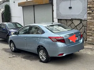 Toyota Yaris 2014 Blue