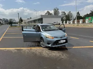 Toyota Yaris 2014 Blue