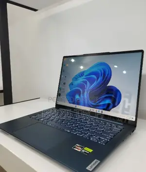 New Laptop Lenovo 16GB AMD Ryzen 7 SSD 512GB