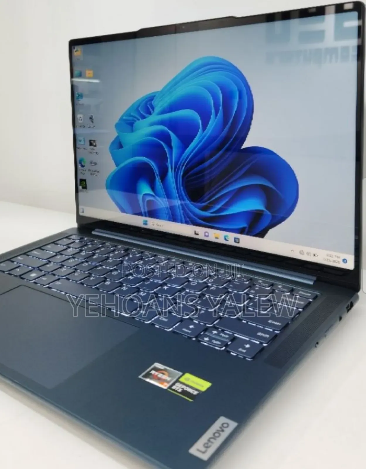 New Laptop Lenovo Yoga 330 16GB AMD Ryzen 7 SSD 512GB