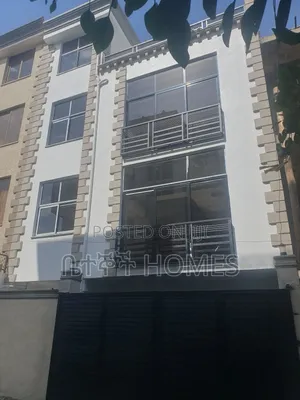 6bdrm Townhouse/Terrace in የማህበር ቤቶች, Nifas Silk-Lafto for sale