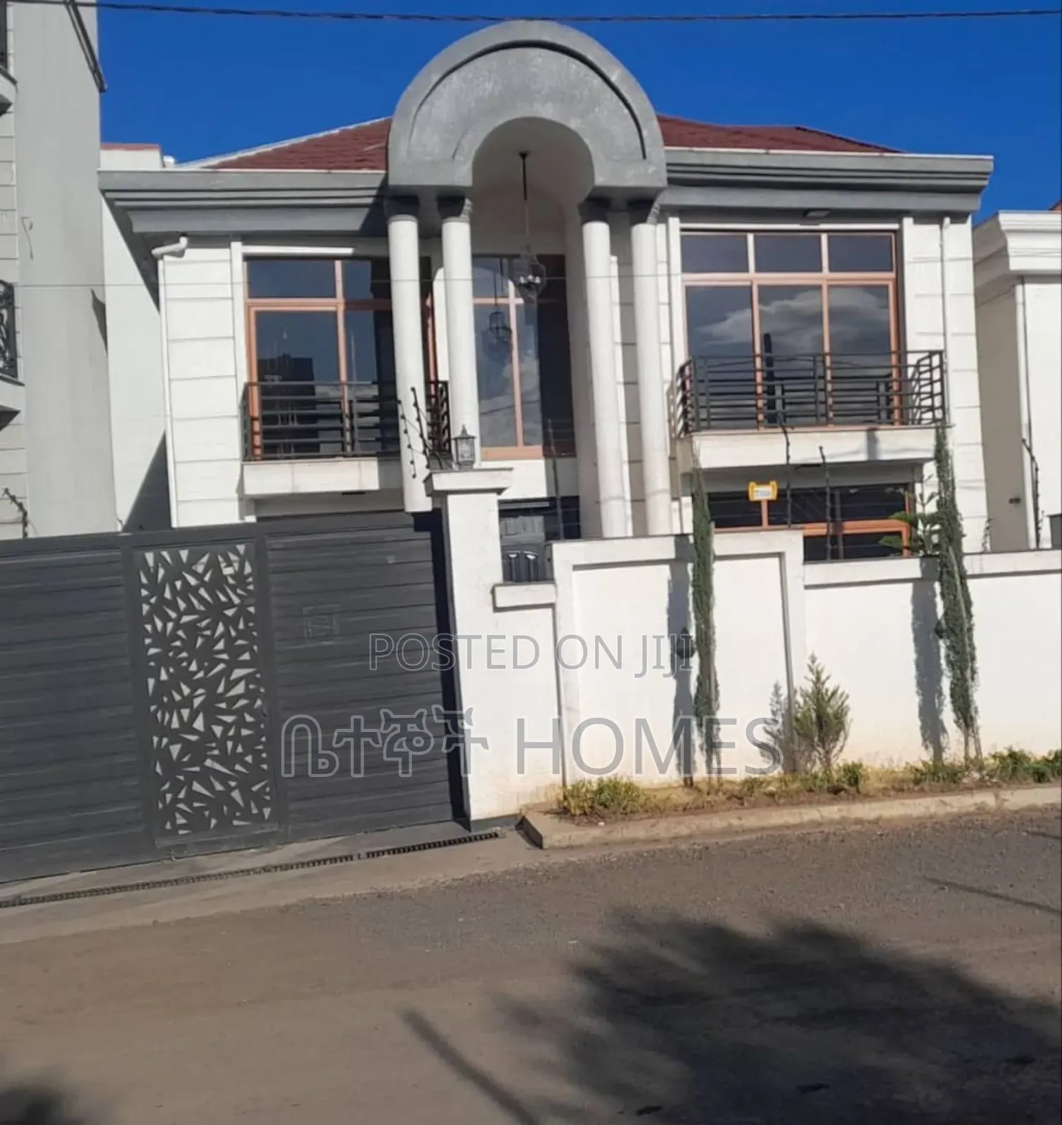 6bdrm Townhouse/Terrace in የማህበር ቤቶች, Nifas Silk-Lafto for sale