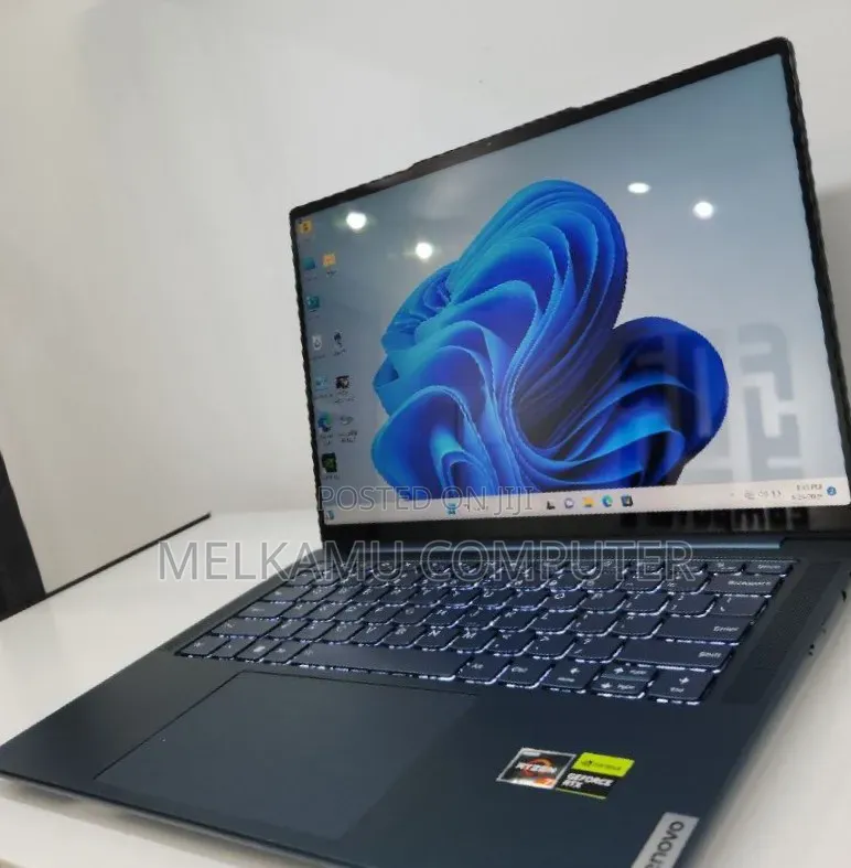 New Laptop Lenovo Yoga 7 15ITL5 16GB AMD Ryzen 7 SSD 512GB