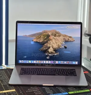 New Laptop Apple MacBook Pro 2018 32GB Intel Core i7 SSD 1T