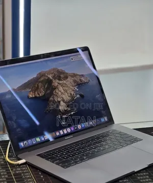 New Laptop Apple MacBook Pro 2018 32GB Intel Core i7 SSD 1T