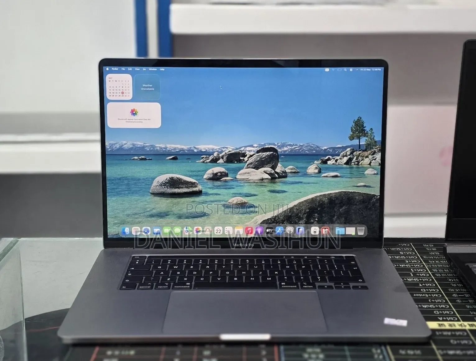 New Laptop Apple MacBook Pro 2019 32GB Intel Core i9 SSD 1T