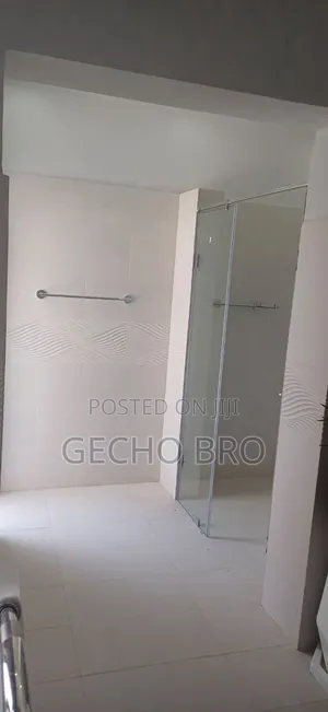Furnished 3bdrm Villa in Bole for sale