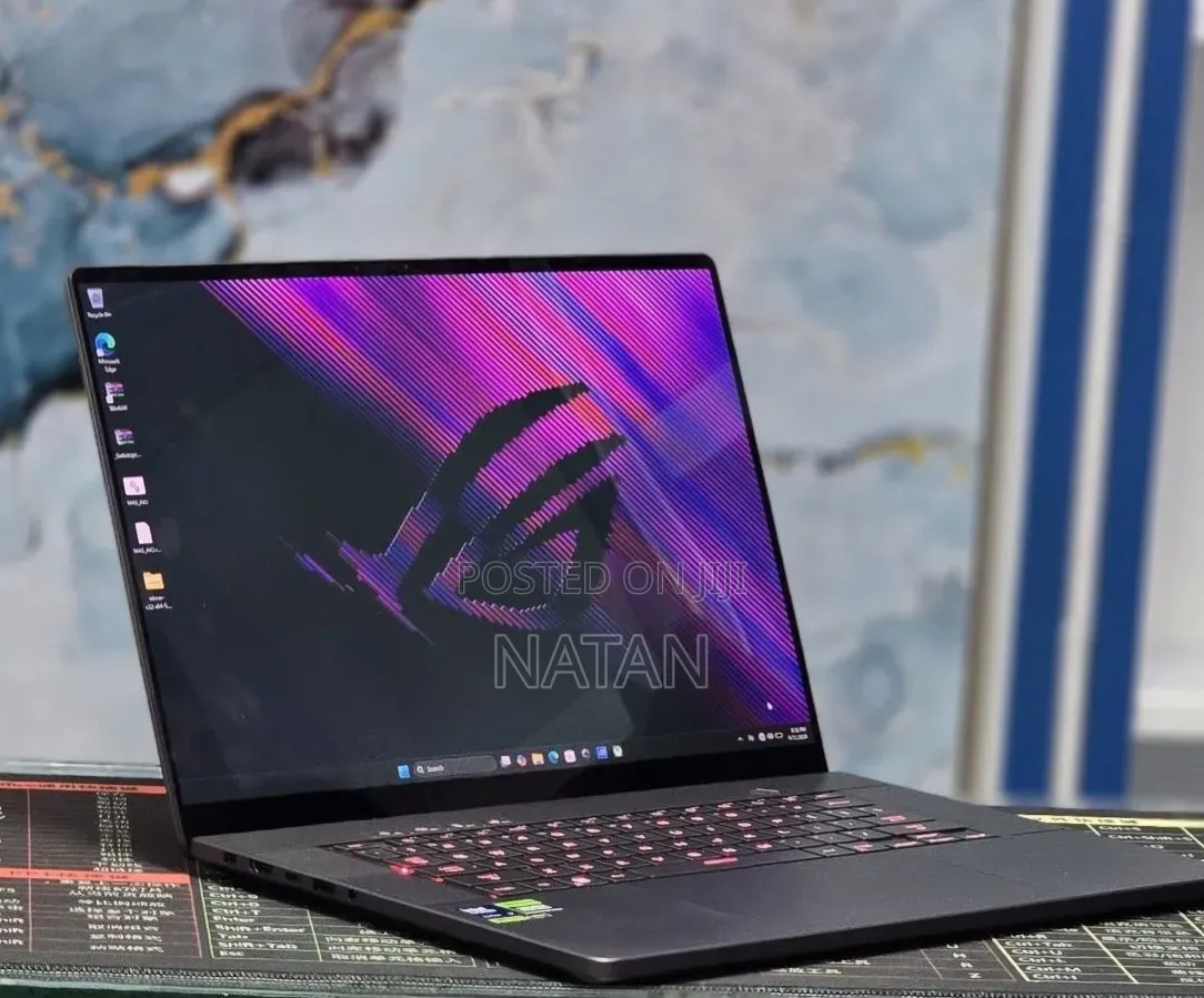 New Laptop Asus ROG Zephyrus G16 16GB Intel Core Ultra 9 SSD 1T