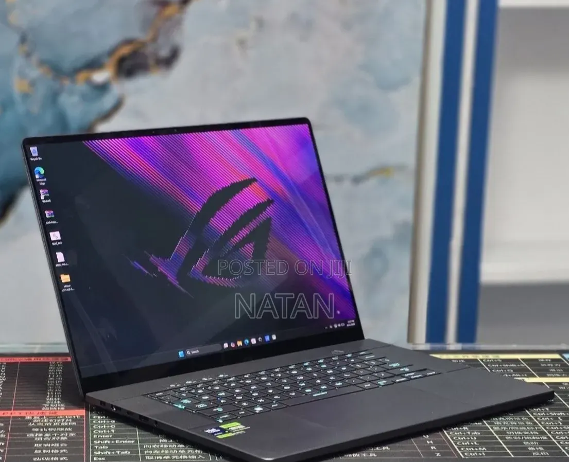 New Laptop Asus ROG Zephyrus G16 16GB Intel Core Ultra 9 SSD 1T