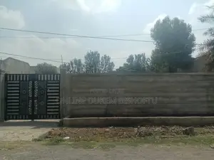 8bdrm House in Dukem Bishoftu, East Shewa for sale