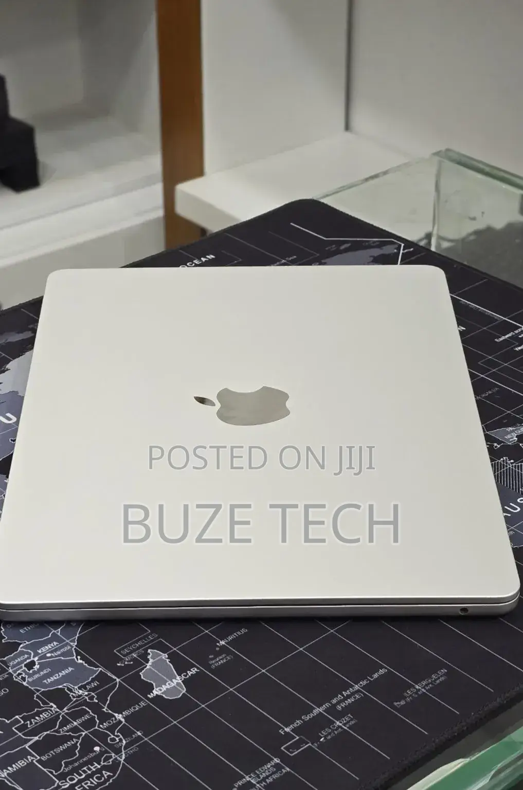 New Laptop Apple MacBook Air 2022 M2 16GB Apple M2 SSD 512GB