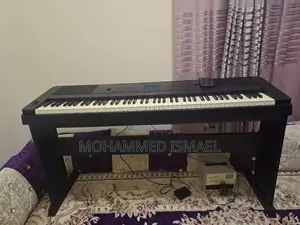 Yamaha DGX 660 Piano
