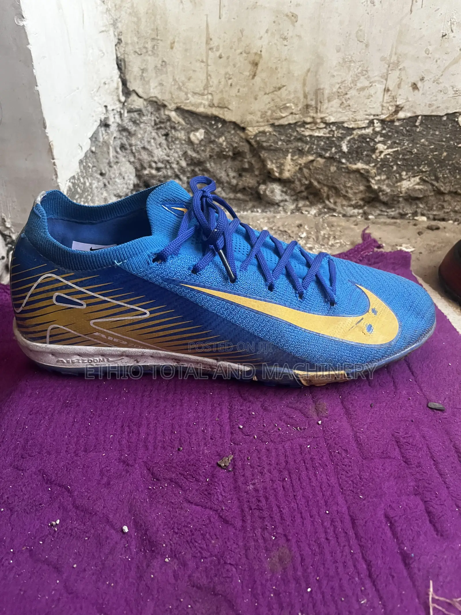 Nike Football Shoe