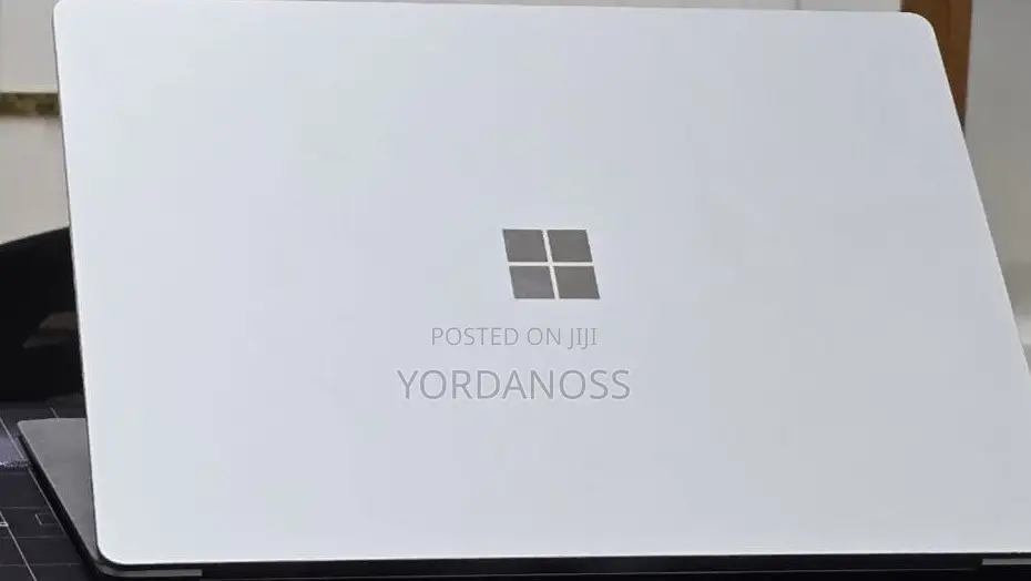 New Laptop Microsoft Surface Laptop 4 16GB Intel Core i7 SSD 512GB