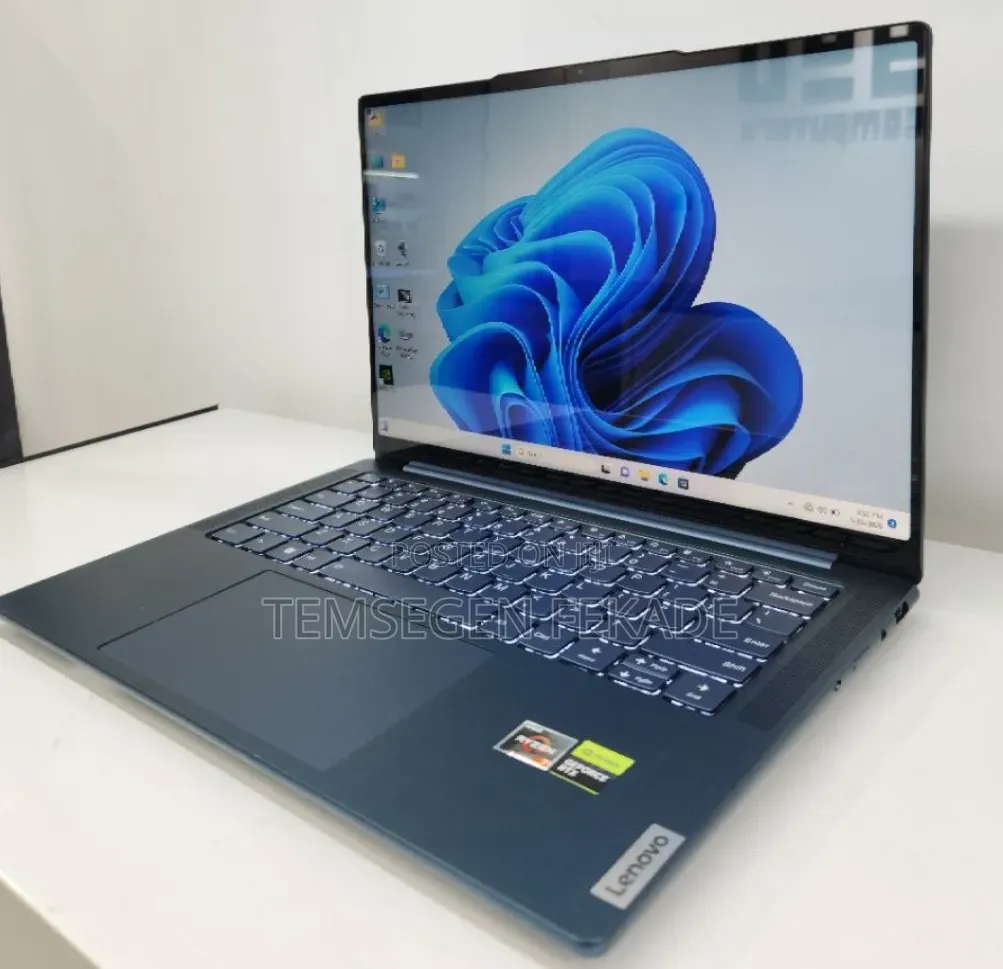 New Laptop Lenovo Yoga 7 15ITL5 16GB AMD Ryzen 7 SSD 512GB