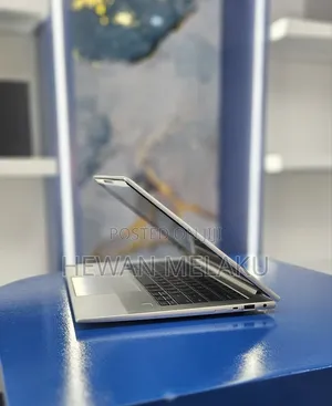 New Laptop HP EliteBook 840 G9 16GB Intel Core i5 SSD 512GB