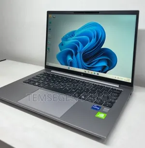 New Laptop HP ZBook Firefly 16inch G9 16GB Intel Core i7 SSD 512GB