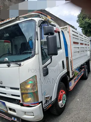 Isuzu NPR Mini Truck 2021 White