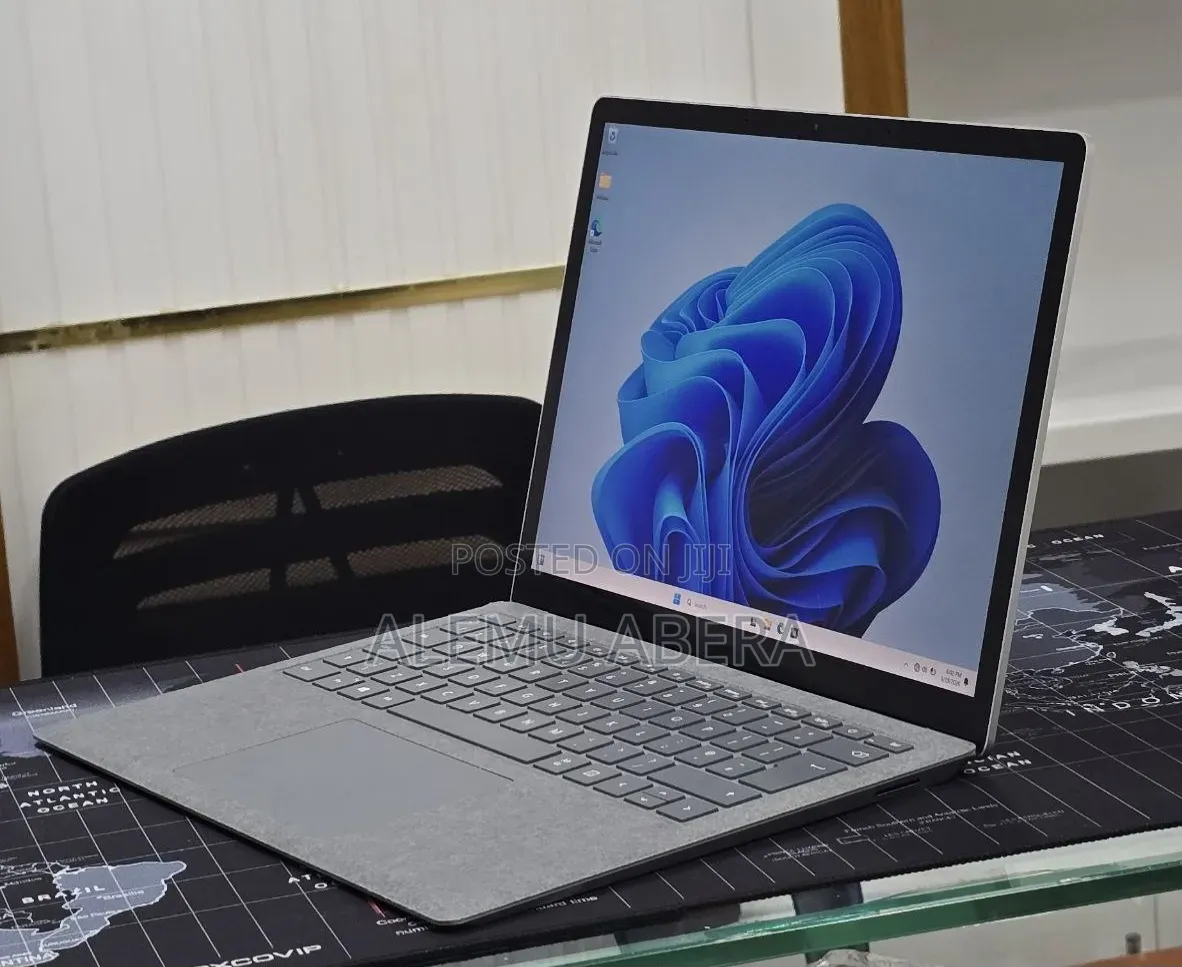 New Laptop Microsoft Surface Laptop 3 16GB Intel Core i7 SSD 512GB
