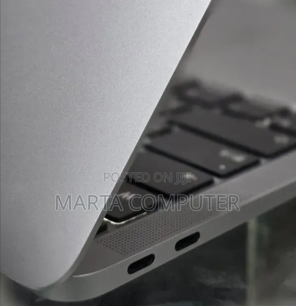 New Laptop Apple MacBook Air 2020 M1 8GB Apple M1 SSD 256GB
