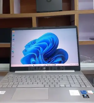 New Laptop HP 15 8GB Intel Core i5 SSD 512GB