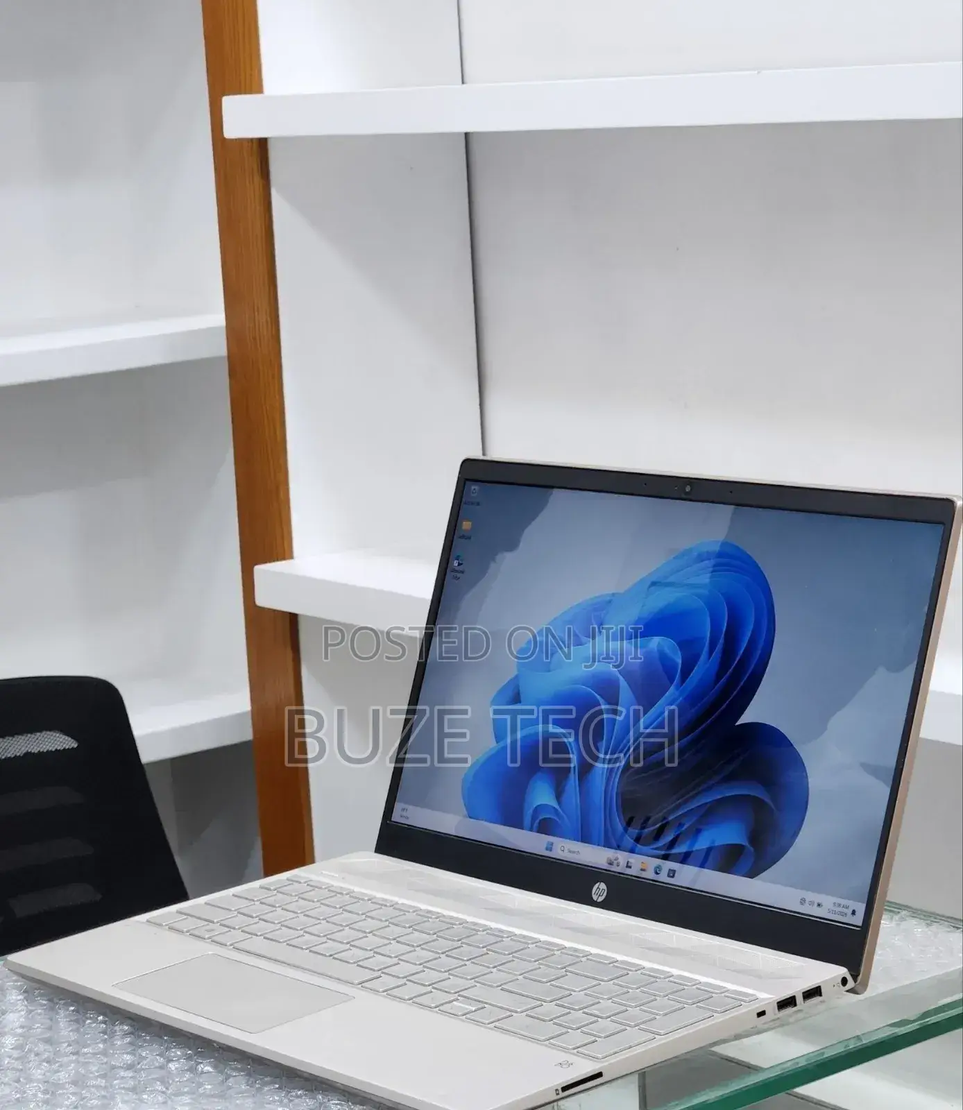 New Laptop HP Pavilion 15 8GB Intel Core i5 SSD 512GB