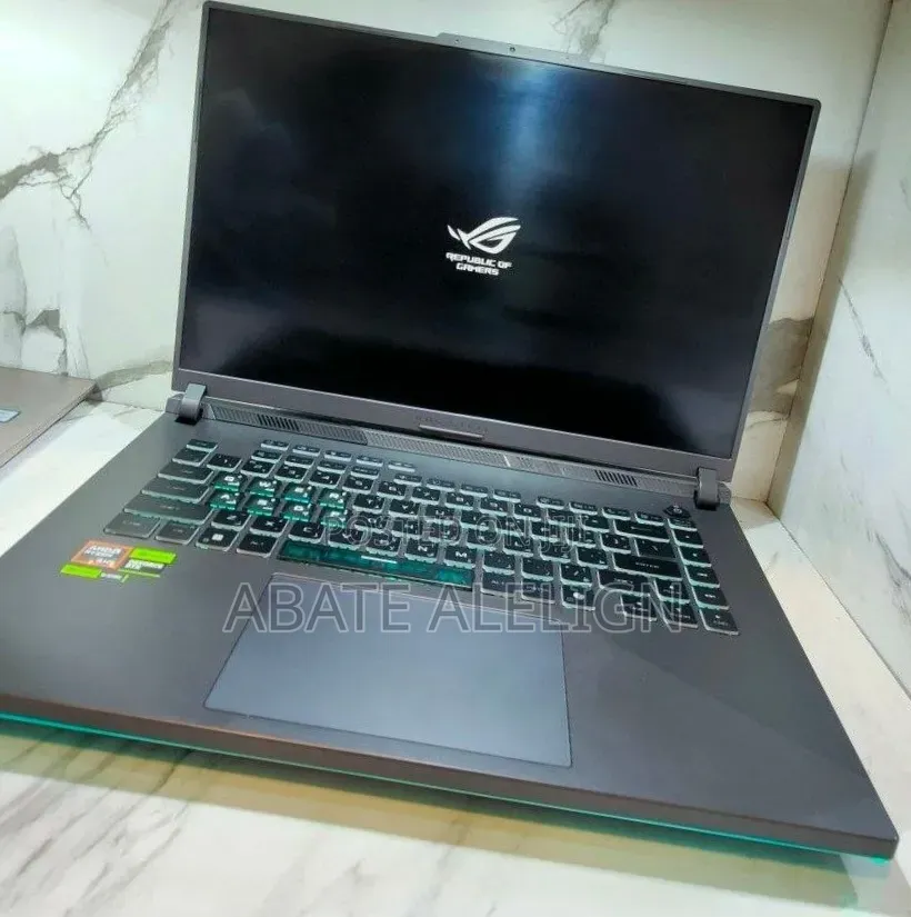 New Laptop Asus ROG Strix G15 16GB AMD Ryzen 9 SSD 1T