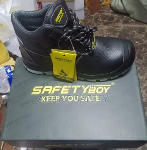 Safety Boy Safety Shoe ለድርጅቶች ብዛት እነሸጣለን አዳነ ሴፍቲ እቃዎች አቅራቢ