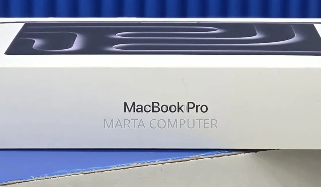 New Laptop Apple MacBook Pro 2025 M5 24GB Apple M5 Pro SSD 1T