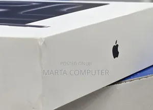 New Laptop Apple MacBook Pro 2025 M5 24GB Apple M5 Pro SSD 1T