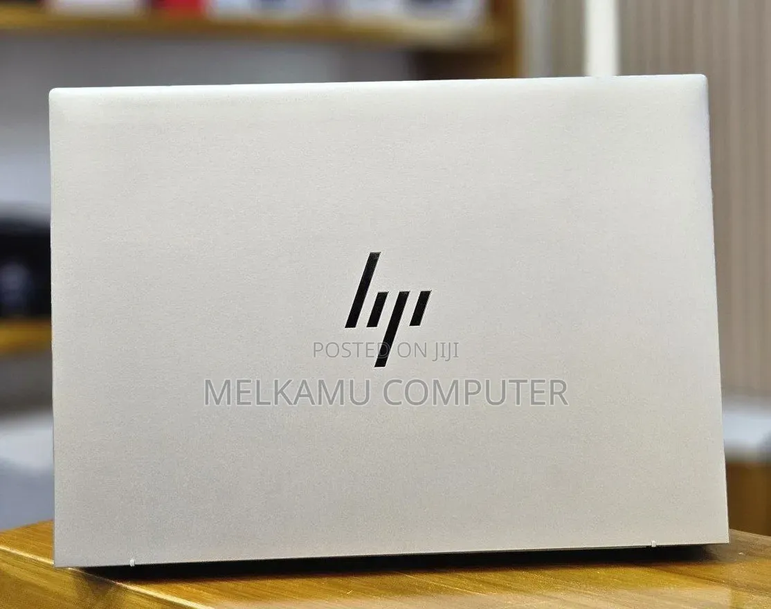 New Laptop HP EliteBook 840 G10 16GB Intel Core i7 SSD 1T
