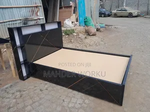 ለ አዋቂዎች እና ለህፃናት የሚሆኑ አልጋዎች