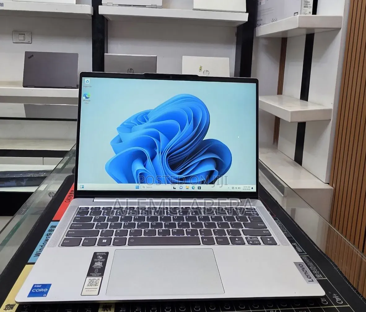 New Laptop Lenovo 16GB Intel Core i5 SSD 512GB