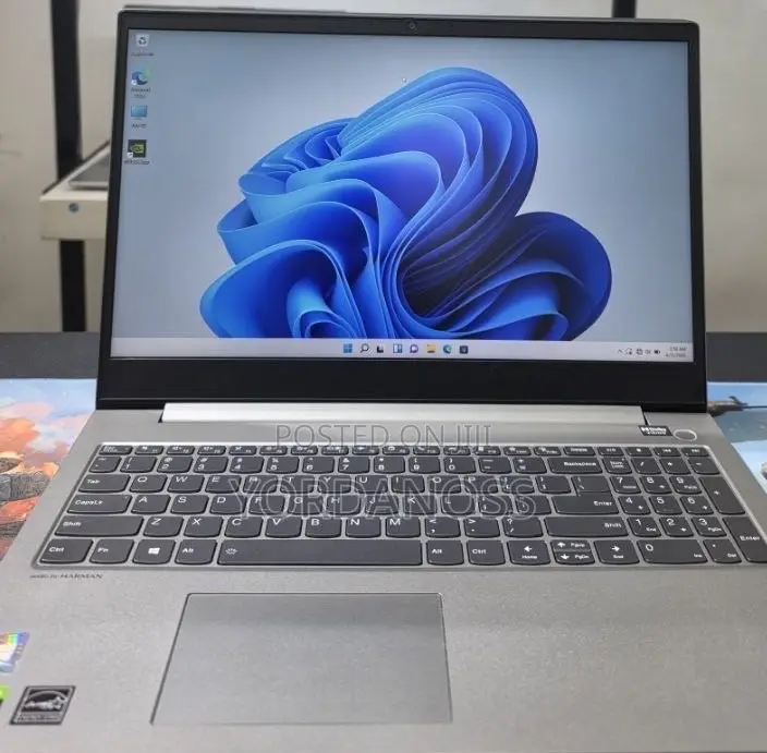 New Laptop Lenovo ThinkBook 13 16GB Intel Core i5 SSD 512GB