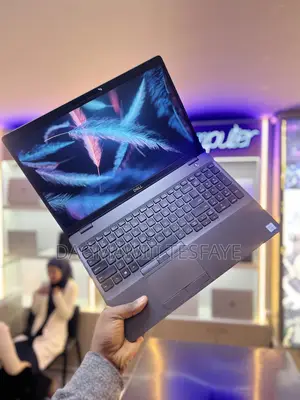 New Laptop Dell Precision 3541 16GB Intel Core i7 SSD 512GB