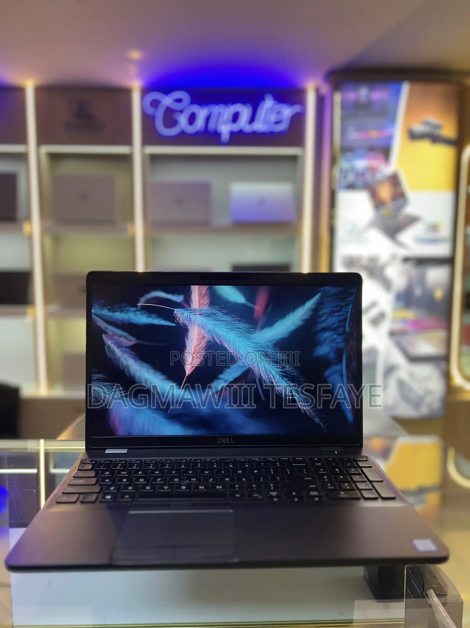 New Laptop Dell Precision 3541 16GB Intel Core i7 SSD 512GB