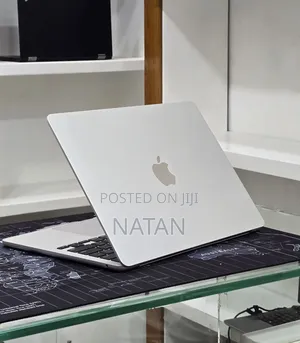 New Laptop Apple MacBook Air 2022 M2 16GB Apple M2 SSD 512GB