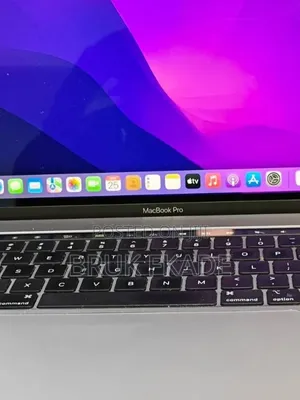 New Laptop Apple MacBook Pro 2018 32GB Intel Core i9 SSD 2T