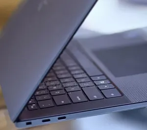 New Laptop Dell Precision 5540 16GB Intel Core i9 SSD 512GB