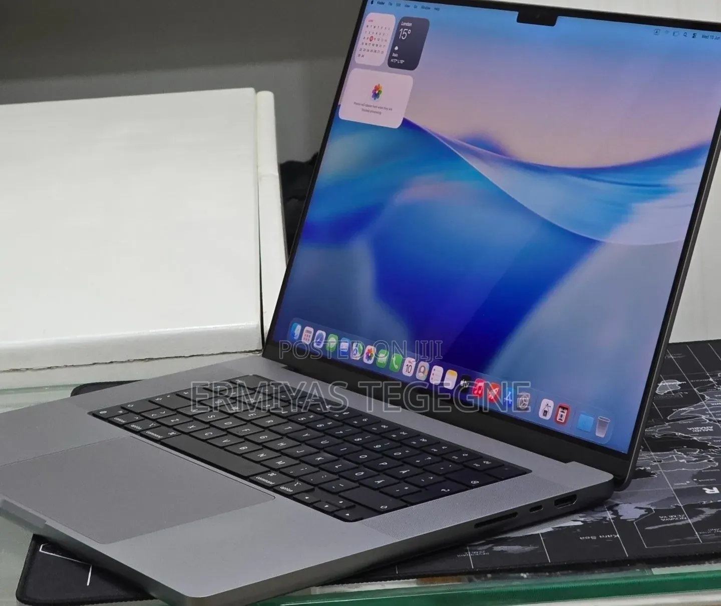 New Laptop Apple MacBook Pro 2019 16GB Intel Core M3 SSD 512GB
