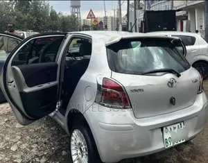 Toyota Yaris 2007 Gray