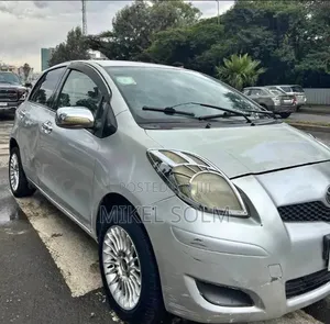 Toyota Yaris 2007 Gray