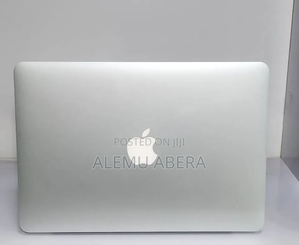 New Laptop Apple MacBook Pro 2015 16GB Intel Core i7 SSD 512GB